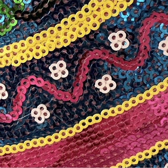 Sequin egg black loose fit Easter holiday tee S M L XL 2XL - Picture 6 of 6